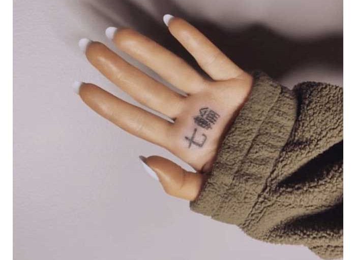 Ariana Grande’s Tattoo Fail Was Avoidable