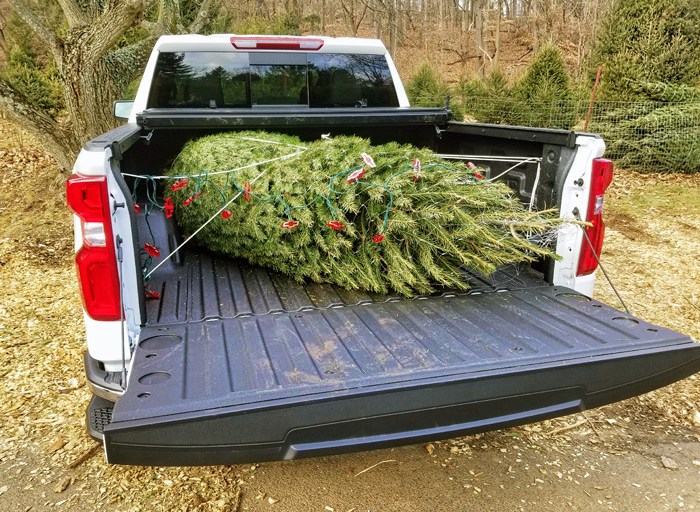 Silver(ado) Bells – A Very Chevy Christmas in NYC