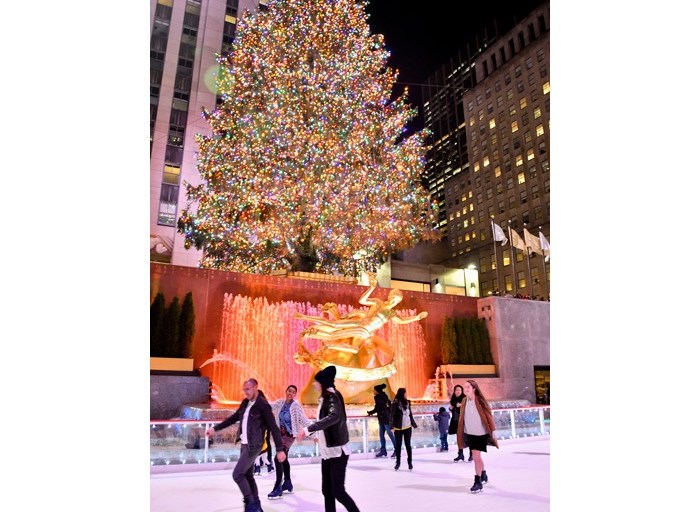 The Swarovski Holiday Bus Launched at NYC’s Rockefeller Center