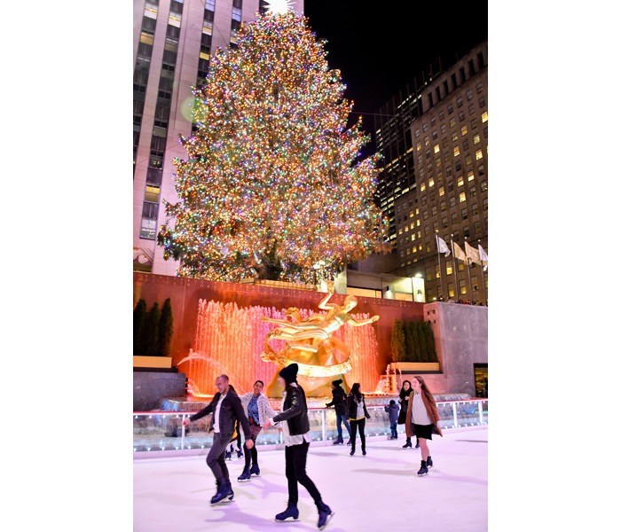 The Swarovski Holiday Bus Launched at NYC’s Rockefeller Center