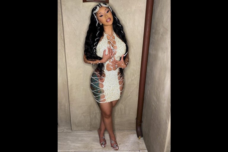 Heard on the Street: Cardi B Defends Soon-To-Be Ex-Husband Offset