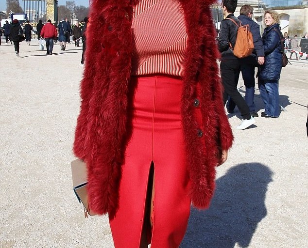Fashion Icon, Solange, Looks Flawless in Every Color of the Rainbow