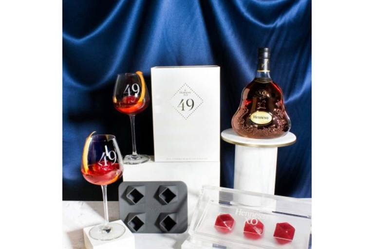Editor’s Pick: Hennessy Celebrates VP Kamala Harris with Cocktail Set