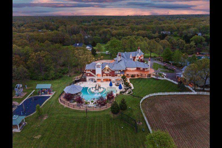 Go Inside: ‘America’s Most Entertaining’ Mansion