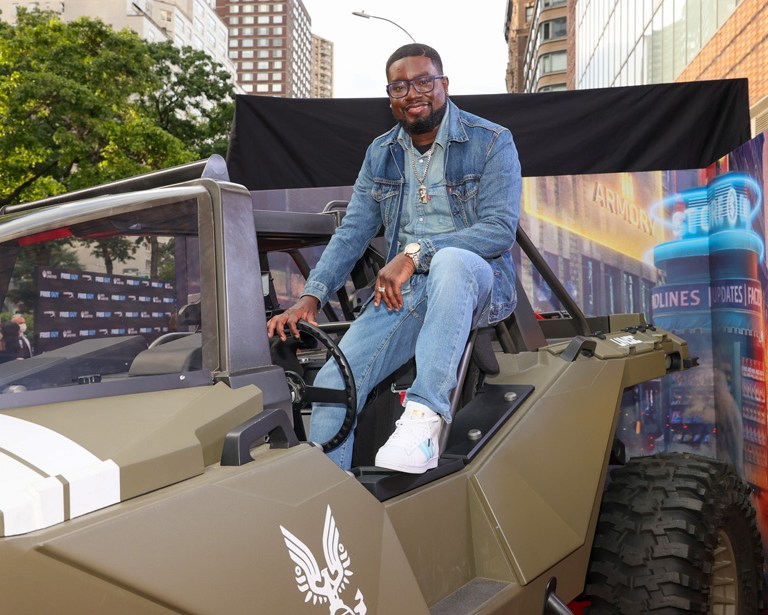 Quick Pics: Lil Rel Howery Attends the ‘Free Guy’ Premiere