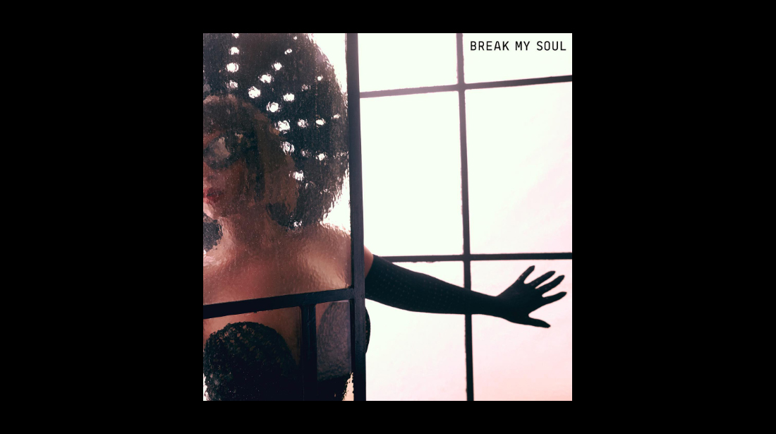 Quick Pic: Take a Gander at Beyoncé's 'RENAISSANCE' Album Cover ...