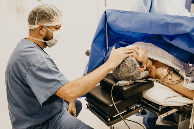 Nurses Catch Anesthesiologist Assaulting Cesarean Patient on Camera