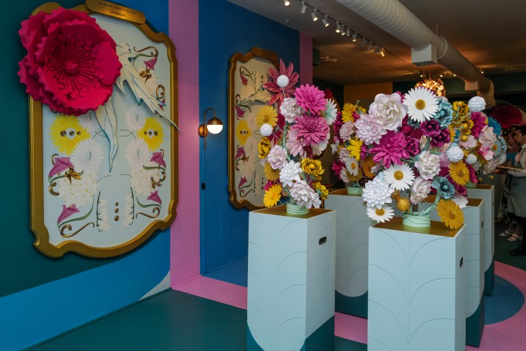 Fleuriste St-Germain Is a (Paper) Floral Wonderland