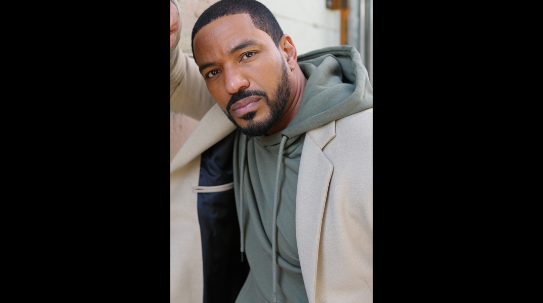 how tall is laz alonso - Ilustrasi 2