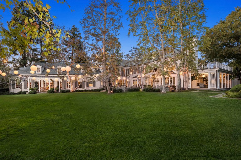 Go Inside: Rihanna, Beyoncé, and Drake Make New Real Estate Deals