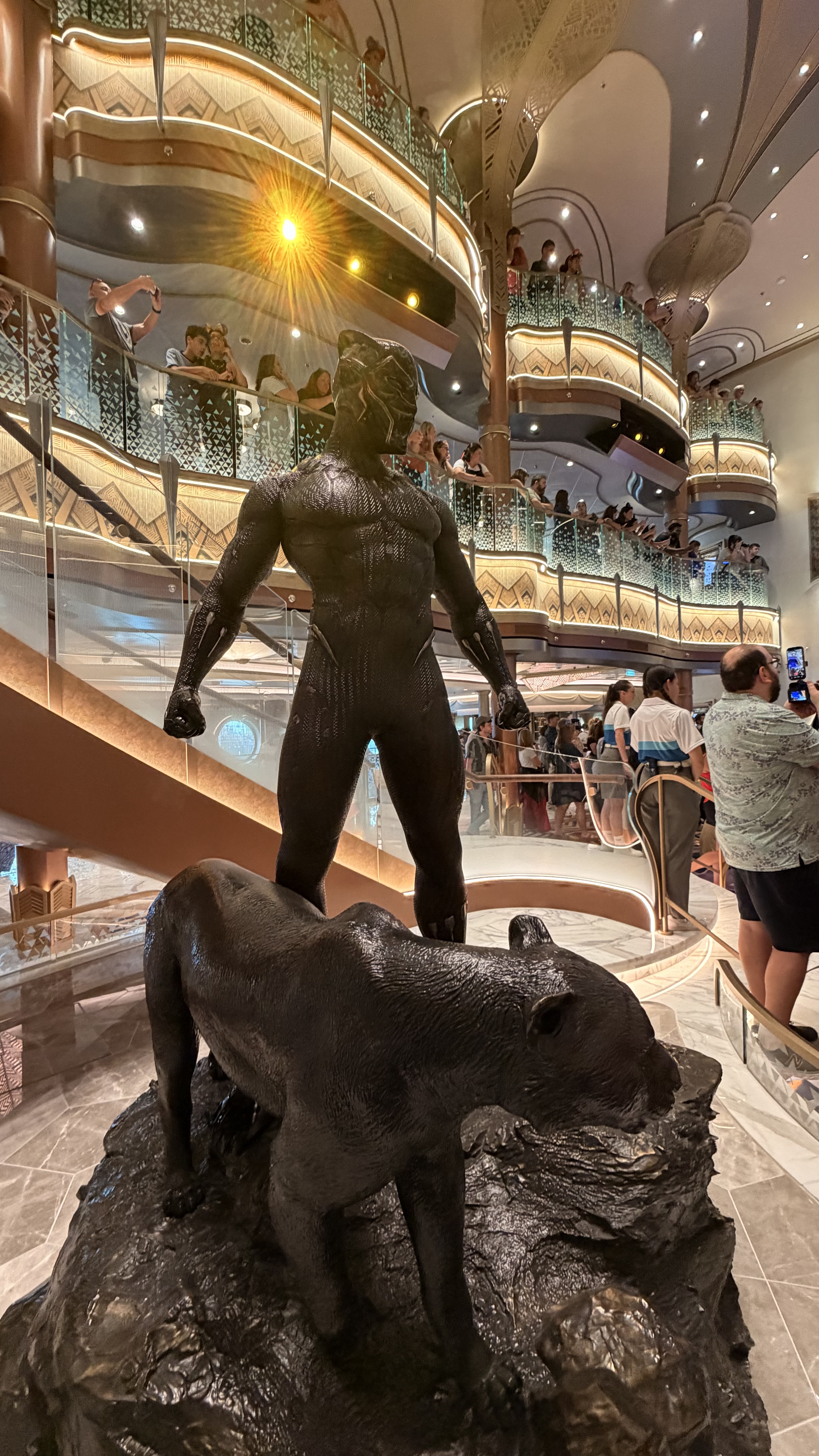 UPTOWN Disney Destiny2