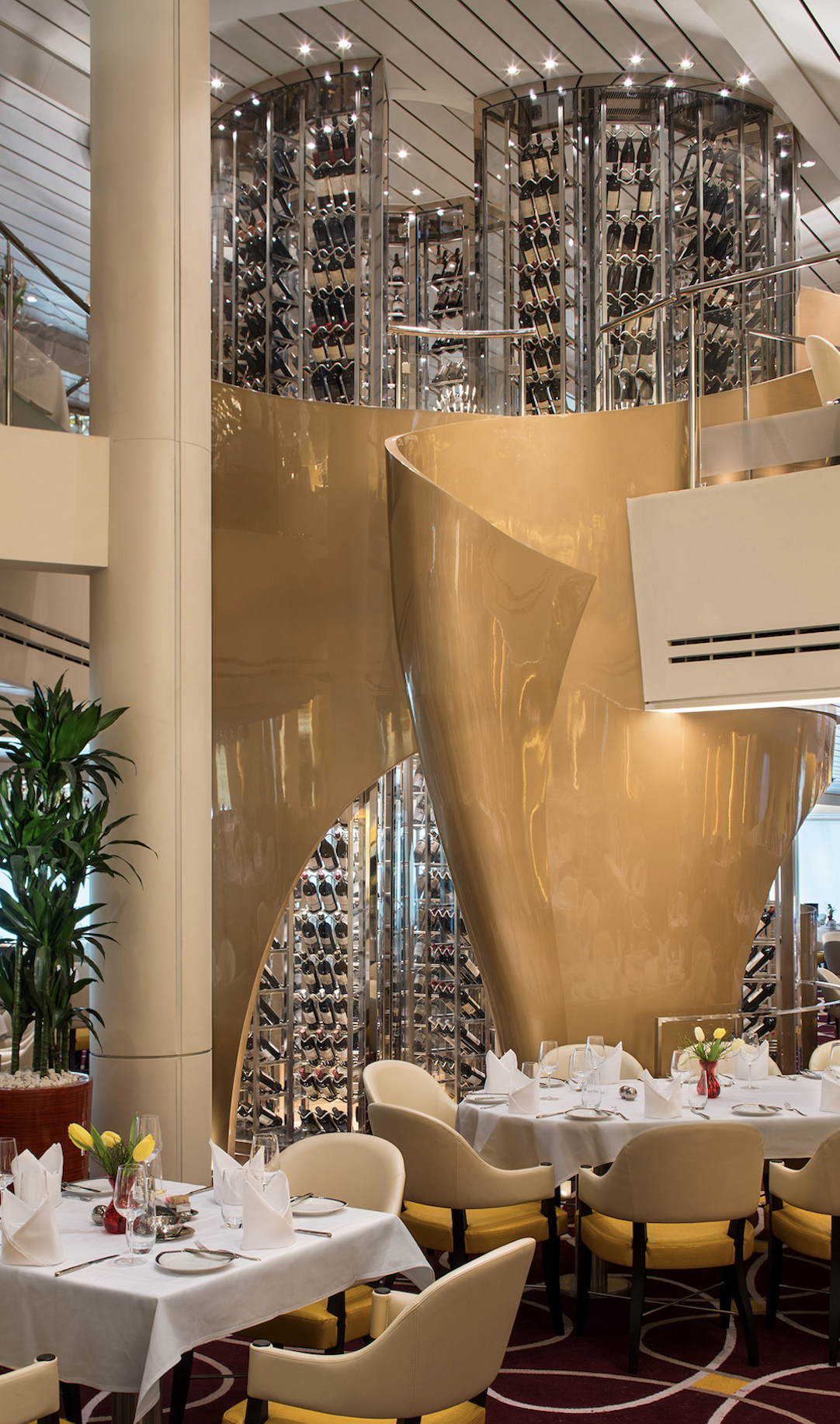 UPTOWN Koningsdam Wine Cellar Dining Room2